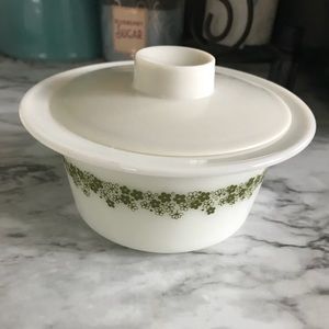 Pyrex round butter dish